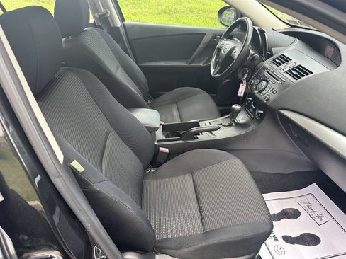 Used 2013 MAZDA MAZDA3 i Sport FWD image 8