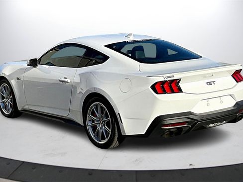 Used 2024 Ford Mustang GT Premium image 6