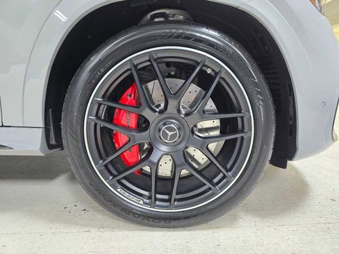 New 2026 Mercedes-Benz GLE 63 AMG S image 9