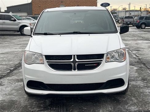Used 2017 Dodge Grand Caravan SE image 7