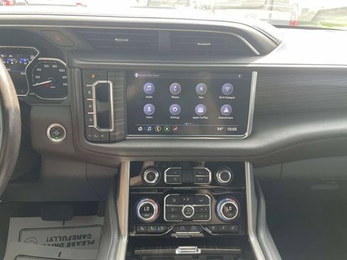 Used 2021 GMC Yukon Denali w/ Denali Premium Package AWD/4WD image 21