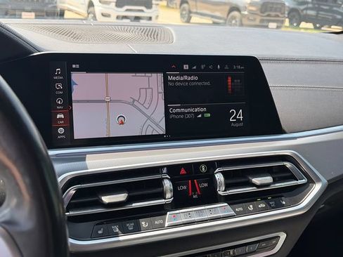 Used 2022 BMW X6 xDrive40i w/ M Sport Package AWD/4WD image 18