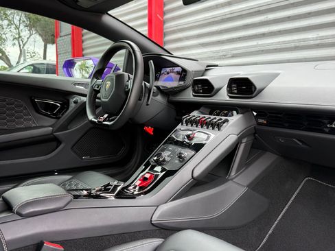 Used 2018 Lamborghini Huracan LP 580-2 RWD image 49