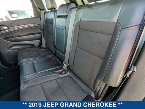 Used 2019 Jeep Grand Cherokee Trailhawk image 19