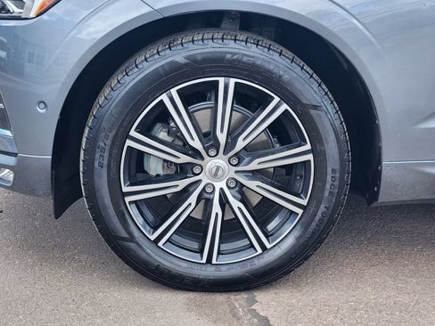 Used 2019 Volvo XC60 T5 Inscription FWD image 10
