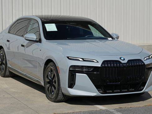 Used 2024 BMW 740i w/ M Sport Professional Package RWD image 59