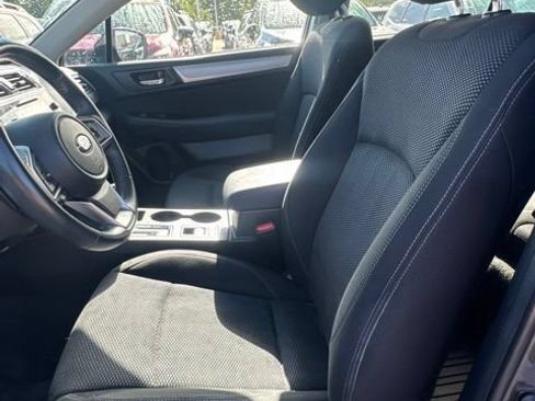 Used 2018 Subaru Outback 2.5i Premium AWD/4WD image 11