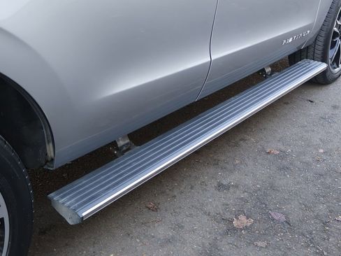 Used 2024 Ford Expedition Platinum image 29