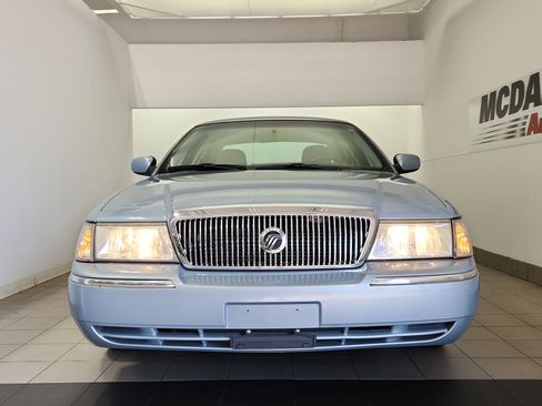 Used 2003 Mercury Grand Marquis GS image 3