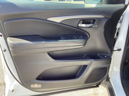 Used 2023 Honda Ridgeline RTL-E image 14