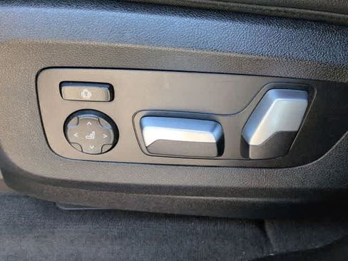 Used 2021 BMW X5 sDrive40i w/ M Sport Package image 18