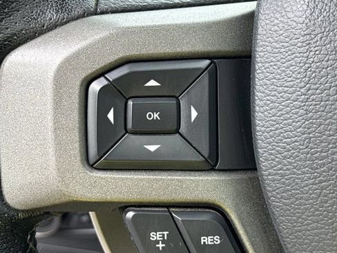 Used 2019 Ford F150 Raptor w/ Equipment Group 802A Luxury AWD/4WD image 26