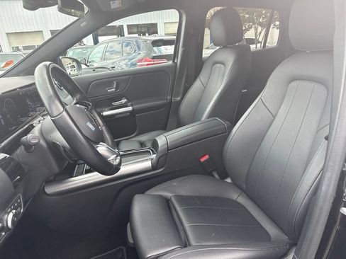 Used 2025 Mercedes-Benz GLA 250 image 6