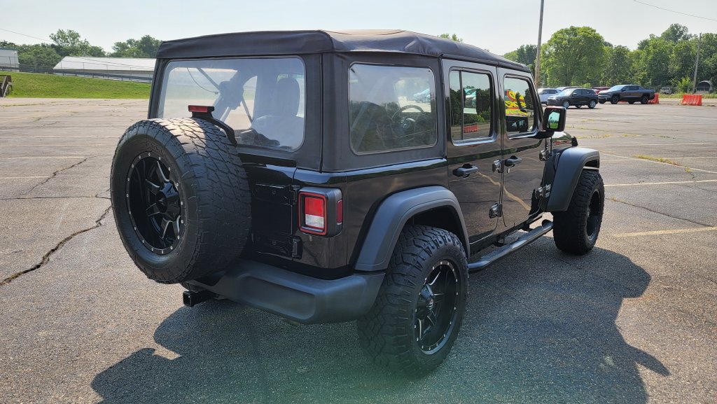 Used 2020 Jeep Wrangler Unlimited Sport AWD/4WD image 12
