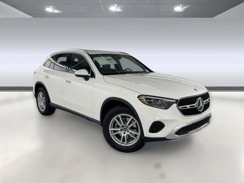 Certified 2026 Mercedes-Benz GLC 300 image 7