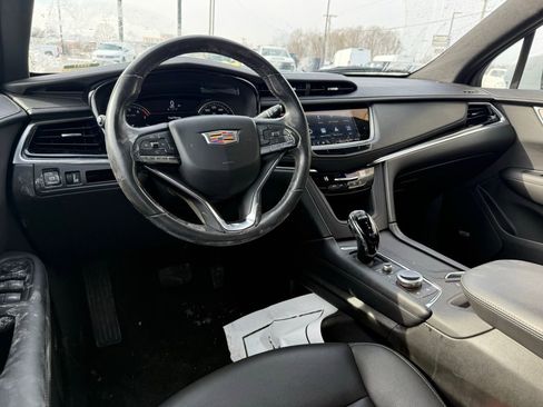 Used 2024 Cadillac XT6 Luxury w/ LPO, Floor Liner Package image 5