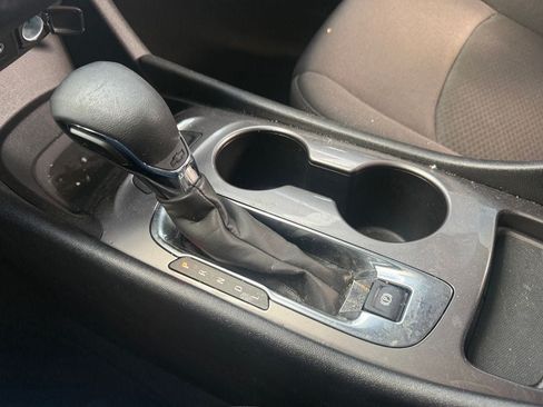 Used 2023 Chevrolet Malibu LS FWD image 16