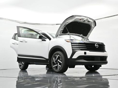 New 2026 Nissan Kicks SV image 49