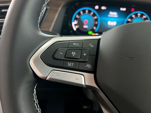 New 2026 Volkswagen Atlas SE image 18