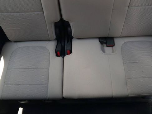 Used 2023 Chevrolet Traverse LS AWD/4WD image 34
