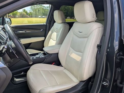 Used 2022 Cadillac XT5 Sportv image 12