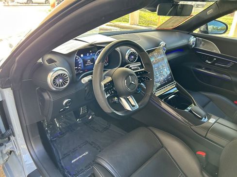 Used 2022 Mercedes-Benz SL 63 AMG 4MATIC image 10