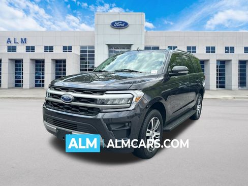 Used 2024 Ford Expedition XLT RWD image 1