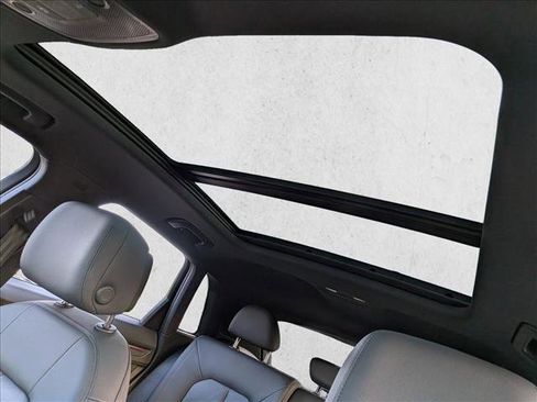 Used 2022 Audi Q3 2.0T Premium Plus w/ Premium Plus Package image 14