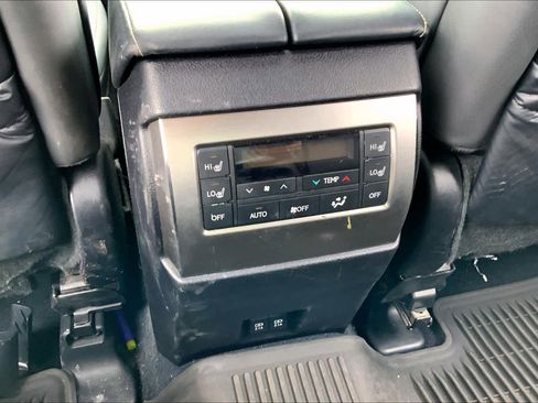 Used 2023 Lexus GX 460 Premium w/ Premium Plus Package image 36