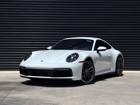 Certified 2021 Porsche 911 Carrera RWD image 1