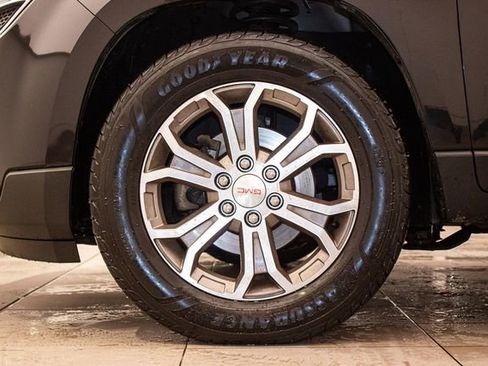 Used 2013 GMC Acadia SLT image 9