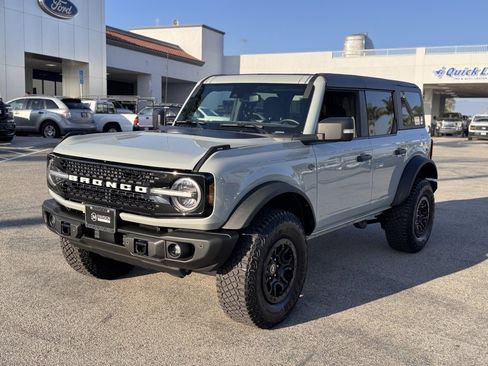 Certified 2023 Ford Bronco Wildtrak image 7