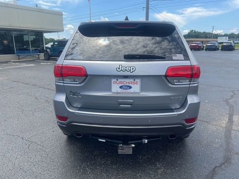 Used 2018 Jeep Grand Cherokee Limited AWD/4WD image 4