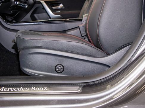 Certified 2025 Mercedes-Benz CLA 250 4MATIC image 15