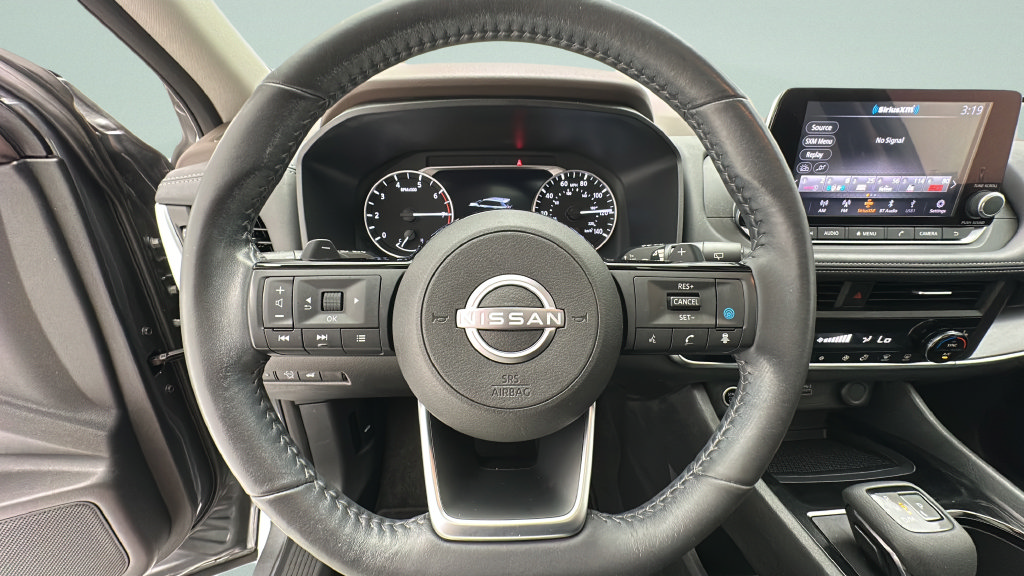 Used 2023 Nissan Rogue SV w/ SV Premium B Package AWD/4WD image 16