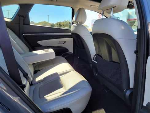 Used 2024 Hyundai Tucson Limited image 13
