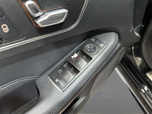 Used 2014 Mercedes-Benz E 350 4MATIC Sedan image 27