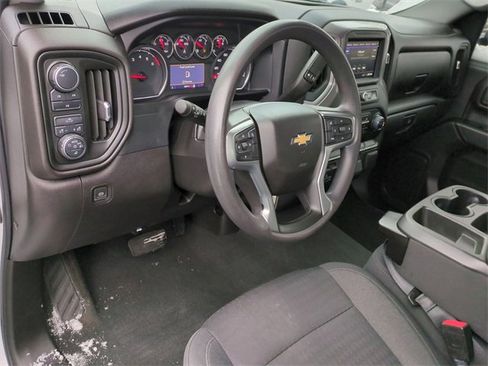 Certified 2022 Chevrolet Silverado 2500 Custom w/ Custom Value Package image 11