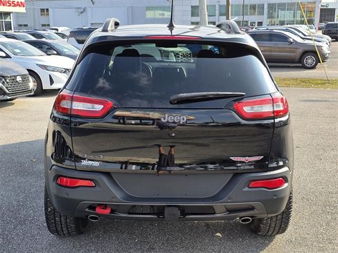Used 2018 Jeep Cherokee Trailhawk w/ Trailer Tow Group image 4
