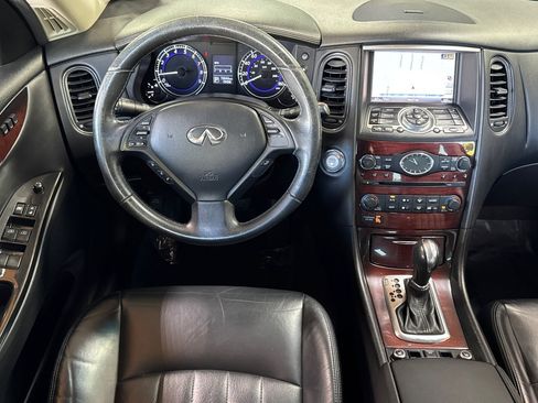 Used 2016 INFINITI QX50 AWD w/ Deluxe Touring Package image 32