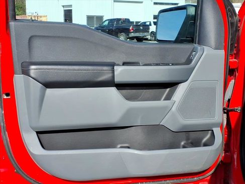 Used 2023 Ford F150 XLT image 4