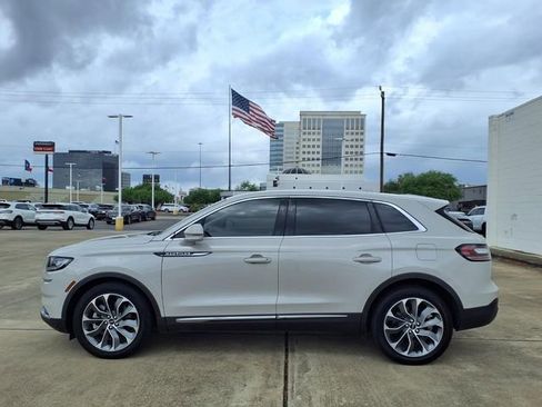 Certified 2023 Lincoln Nautilus Reserve AWD/4WD image 24