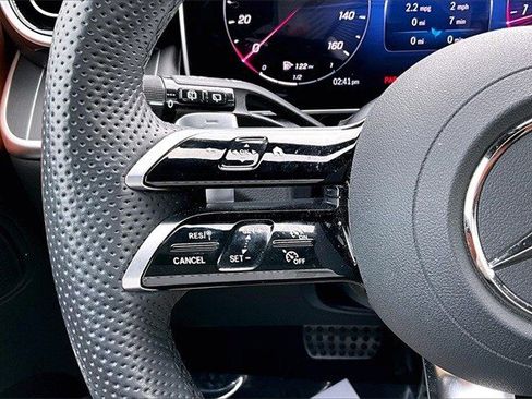 Certified 2025 Mercedes-Benz GLC 300 4MATIC image 14