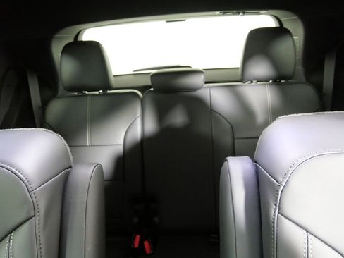 New 2026 GMC Acadia Elevation w/ Elevation Premium Package image 19