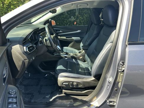 Used 2023 Chevrolet Bolt EUV Premier w/ Super Cruise Package FWD image 12