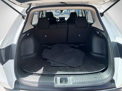 Certified 2023 Honda HR-V LX image 25
