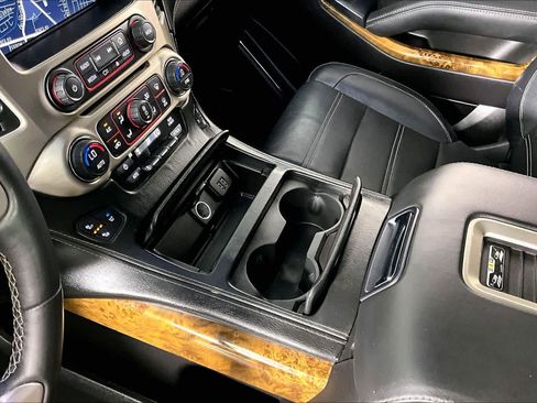 Used 2015 GMC Yukon Denali w/ Premium Package image 15