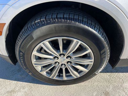 Used 2019 Cadillac XT5 Luxury image 11