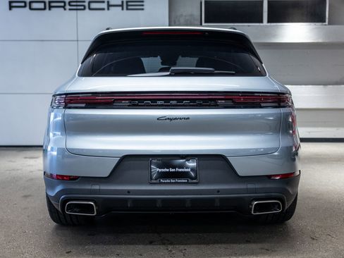 New 2026 Porsche Cayenne image 7