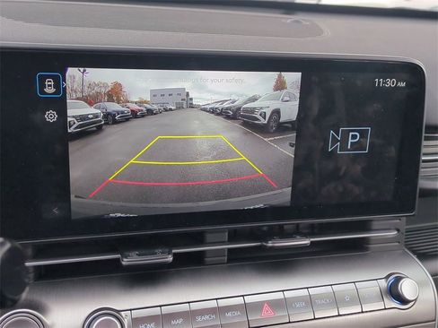 Certified 2025 Hyundai Kona SE image 20